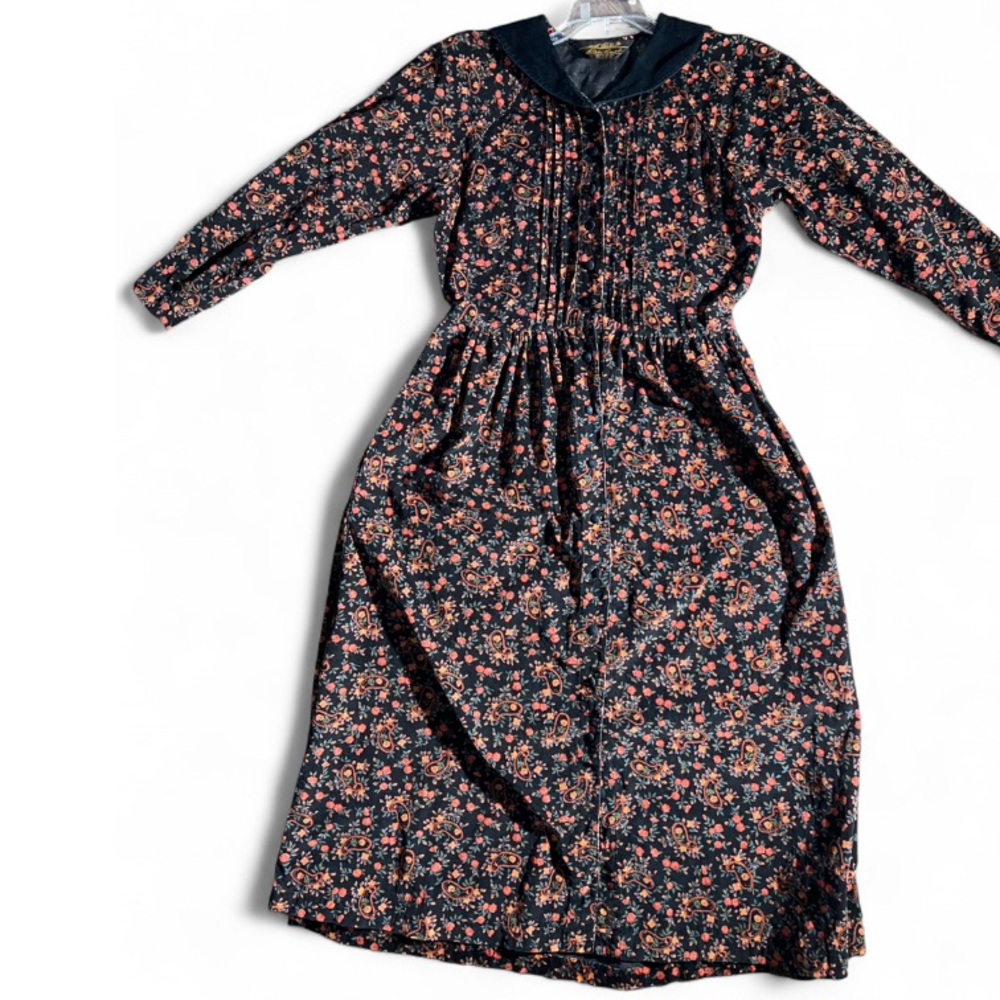 VINTAGE NEAR PERFECT CONDITION Eddie Bauer Button Up Dress ❤️🖤